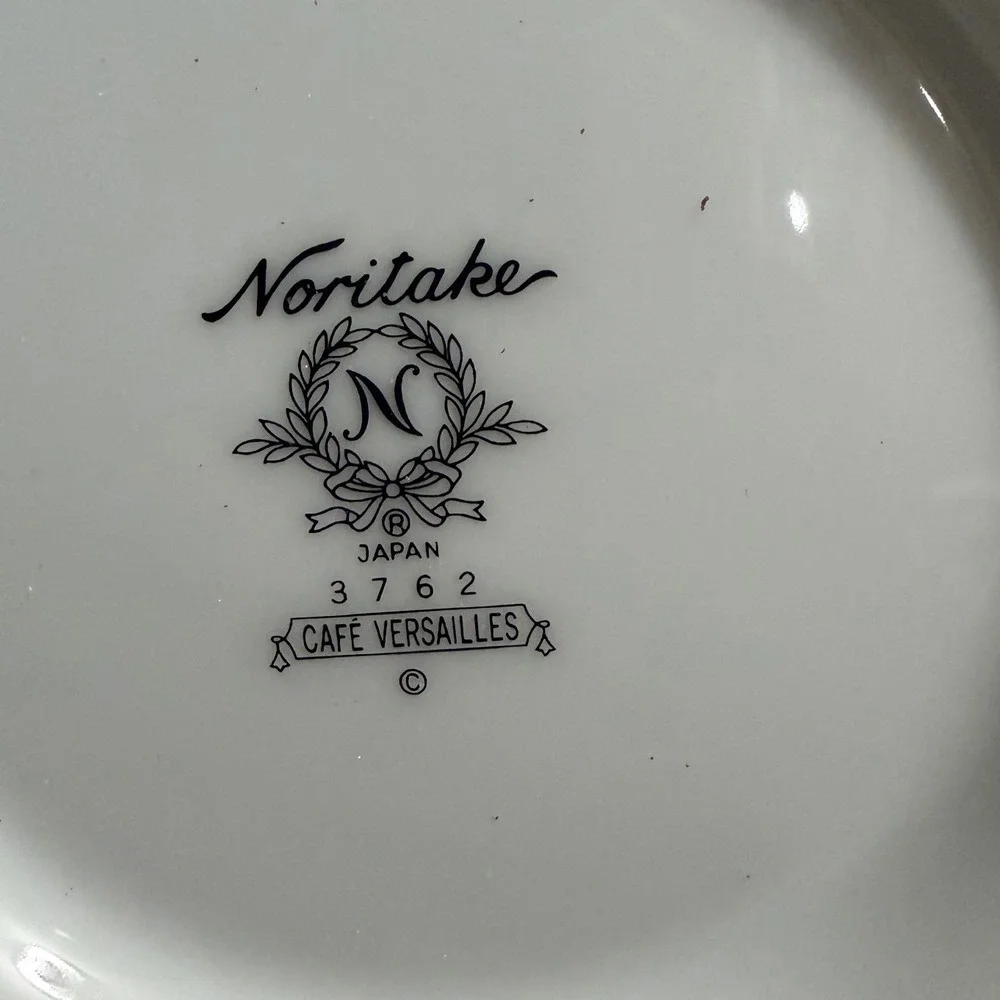 Noritake Cafe Versailles Coffee Pot 3762 White Gold Trim Porcelain Japan Teapot